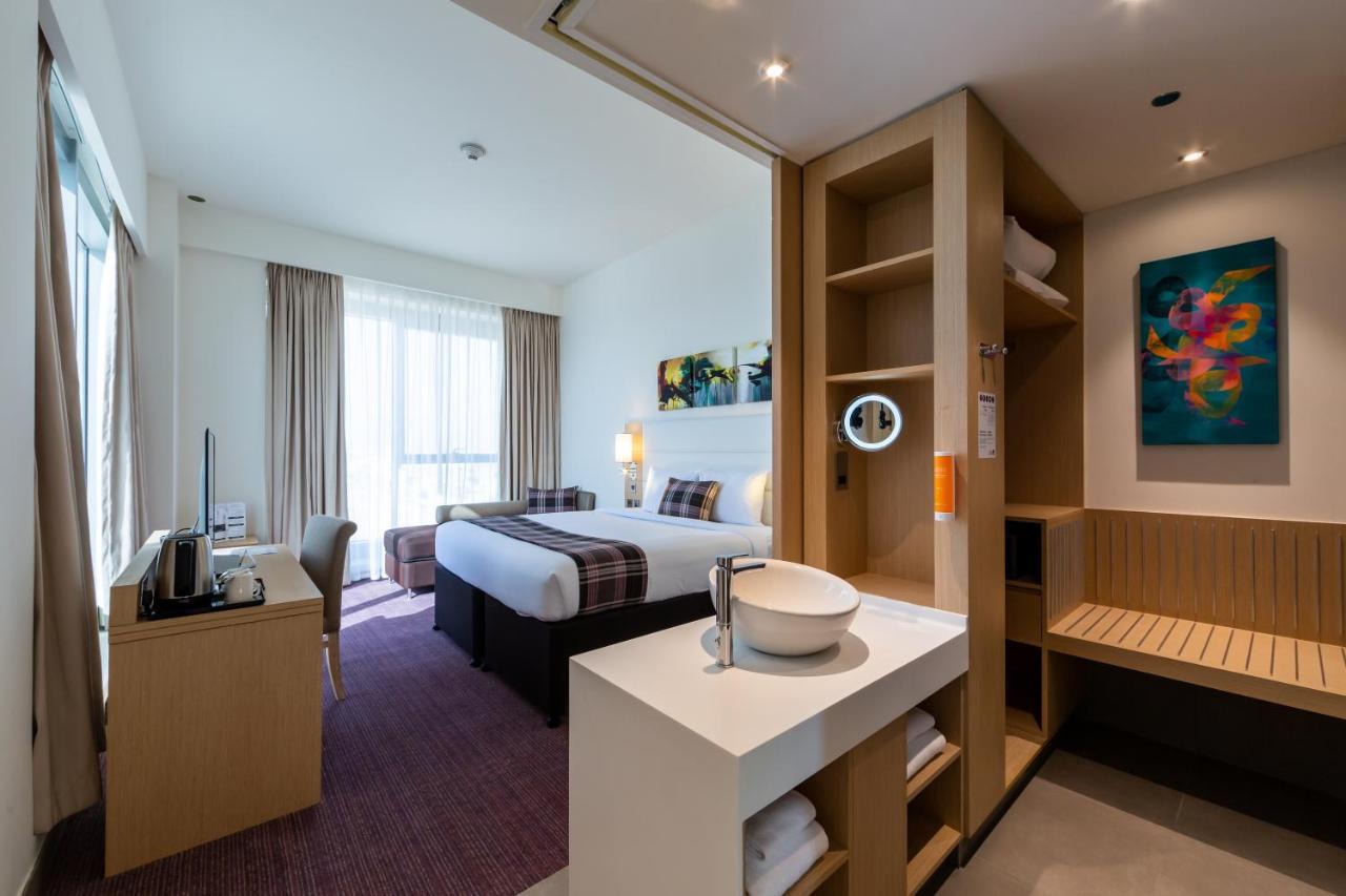 Premier Inn Dubai Dragon Mart מראה חיצוני תמונה